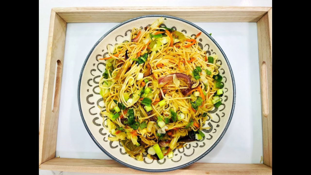 Veg Hakka Noodles