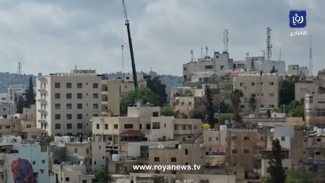 مشاهد من محيط عمارة اللويبدة التي نهارت