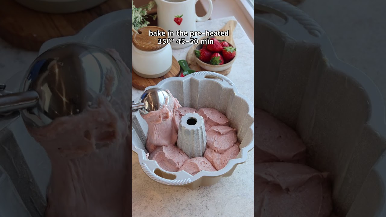 Клубничный кекс в форме кольца 🍓