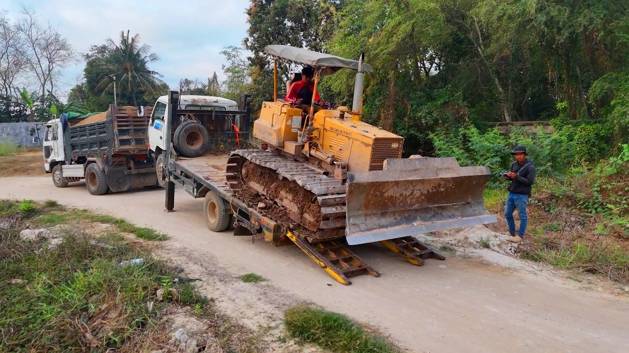 Starting Project Delete Trash And Filling Dirt Complete 100% By 5 T Truck And Dozer Komatsu D31