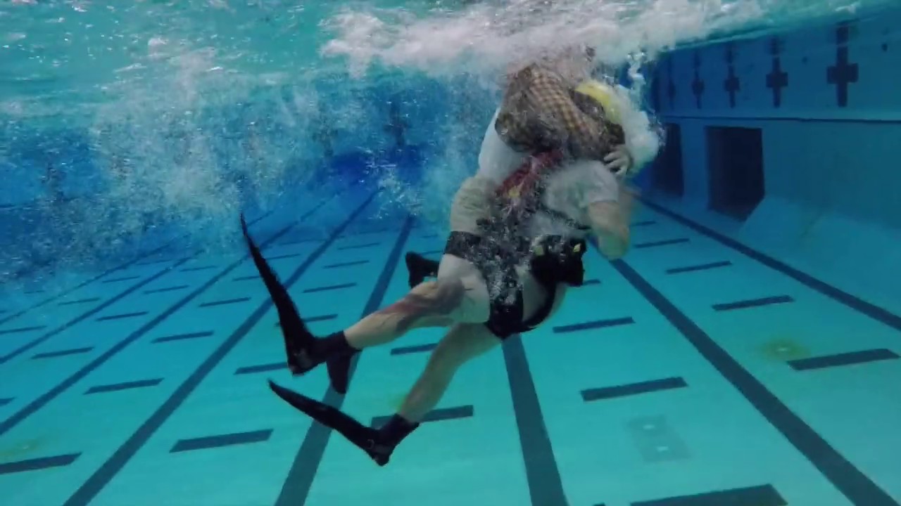 U.S Coast Guard Helicopter Rescue Swimmer Class 130-19