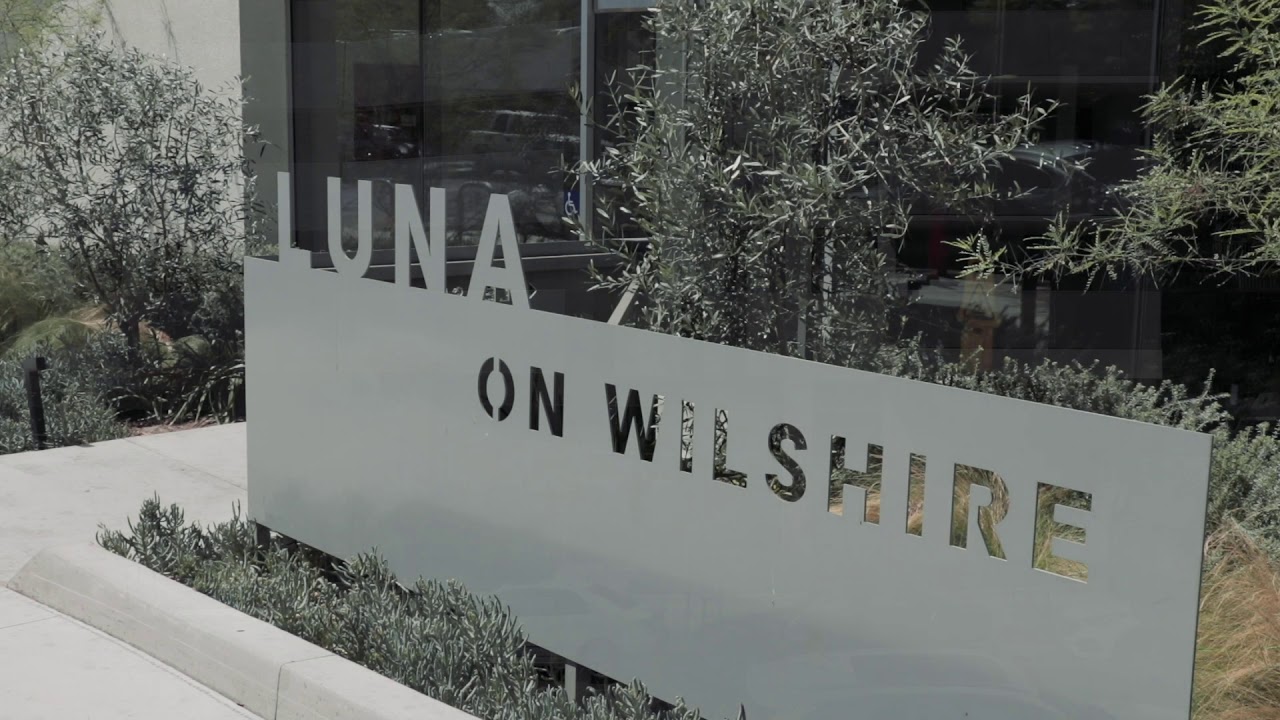 Neolith Urban Facade — The Luna on Wilshire Apartments / Koreatown 