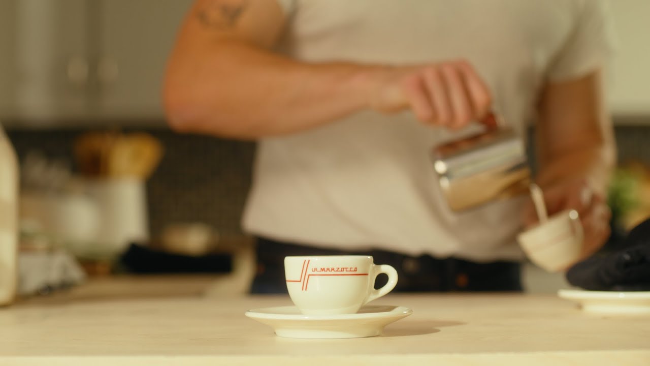 Взбивание молока на Linea Mini