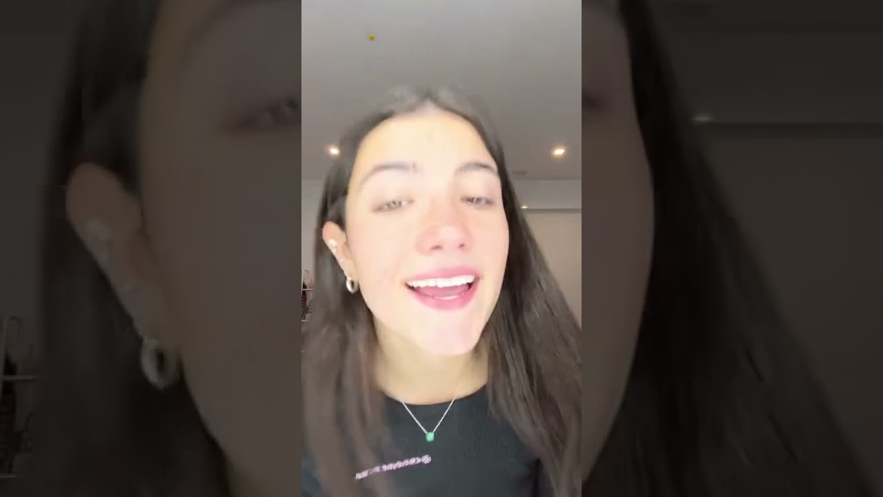 Charli D'Amelio Instagram Live Stream November 3, 2021￼