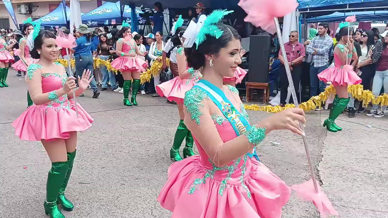 Desfiles patrios del 15 de septiembre en choluteca honduras/instituto José cecilio del valle/JCV 202