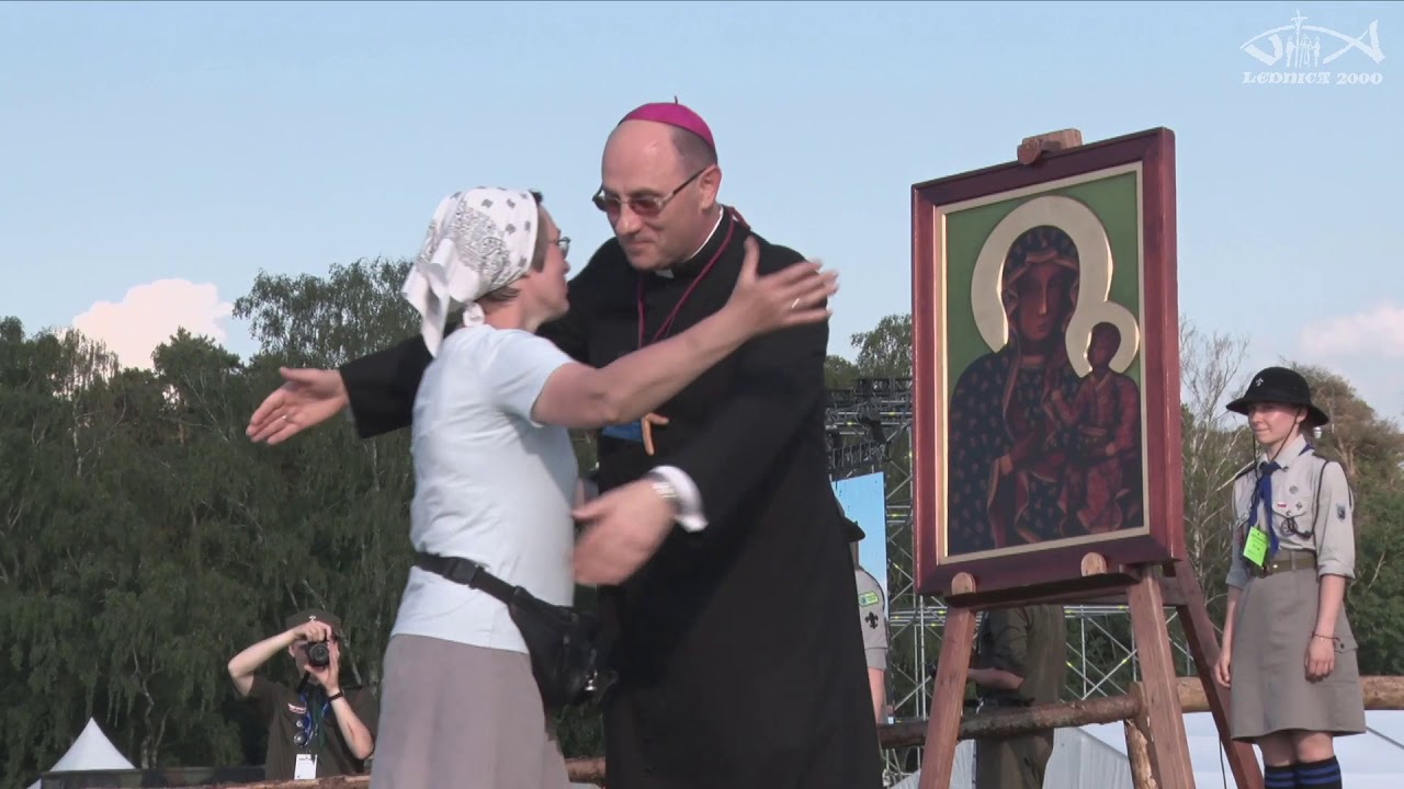 Podnieś mnie Jezu (Siostry przekazują gesty pojednania) - Lednica 2019