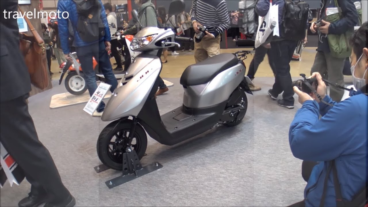 The 2018 Yamaha JOG 50cc scooter - tall rider 190cm (6,2ft)