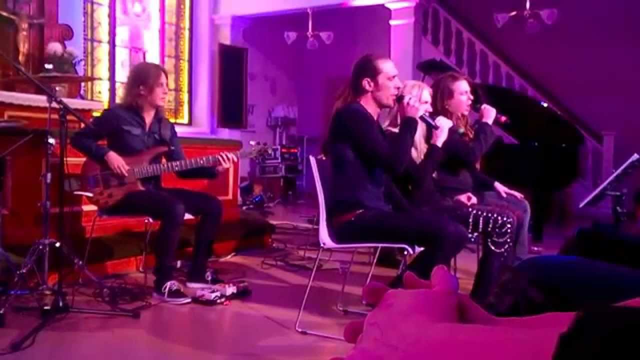 Raskasta Joulua akustisesti 4.11.15 Lähetyskirkko, Helsinki - Tulkoon joulu