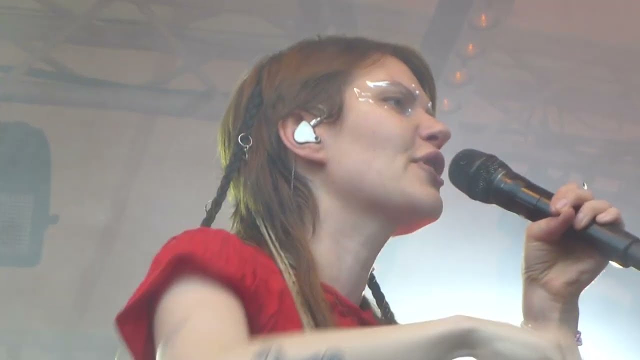 Tränen live - Mitten ins Gesicht (Lyrics) - 31.08.2024 - Golden Leaves Festival 2024
