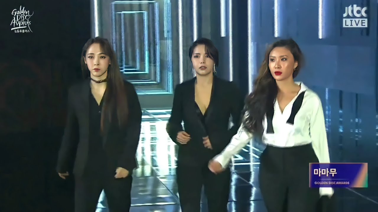 Mamamoo iconic entrance at the GDA 2019