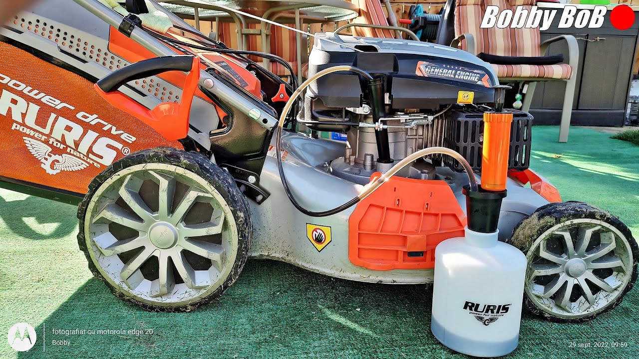 Schimb de ulei la masina de gazon / Lawn machine oil change