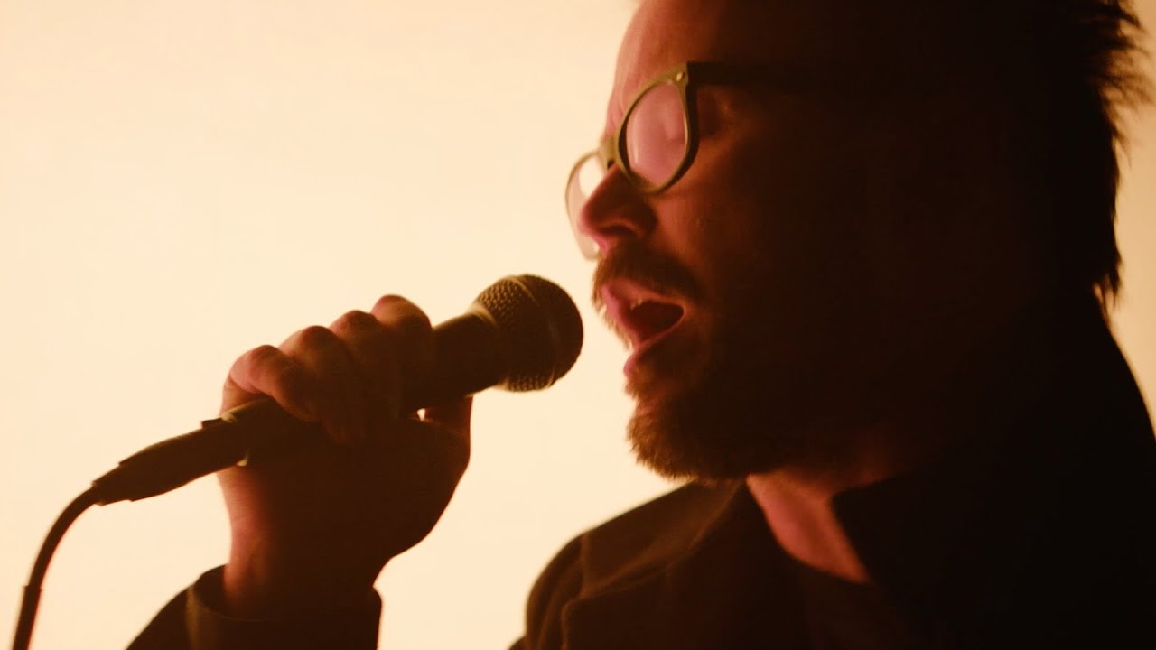 Keith Wallen - Headspace Holiday (Official Music Video)