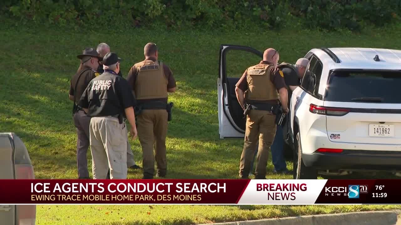 ICE agents conduct search on south side of Des Moines