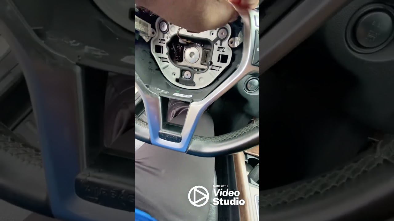How to replace the steering wheel trim on a 2013 Mercedes Benz E-class W212 W204
