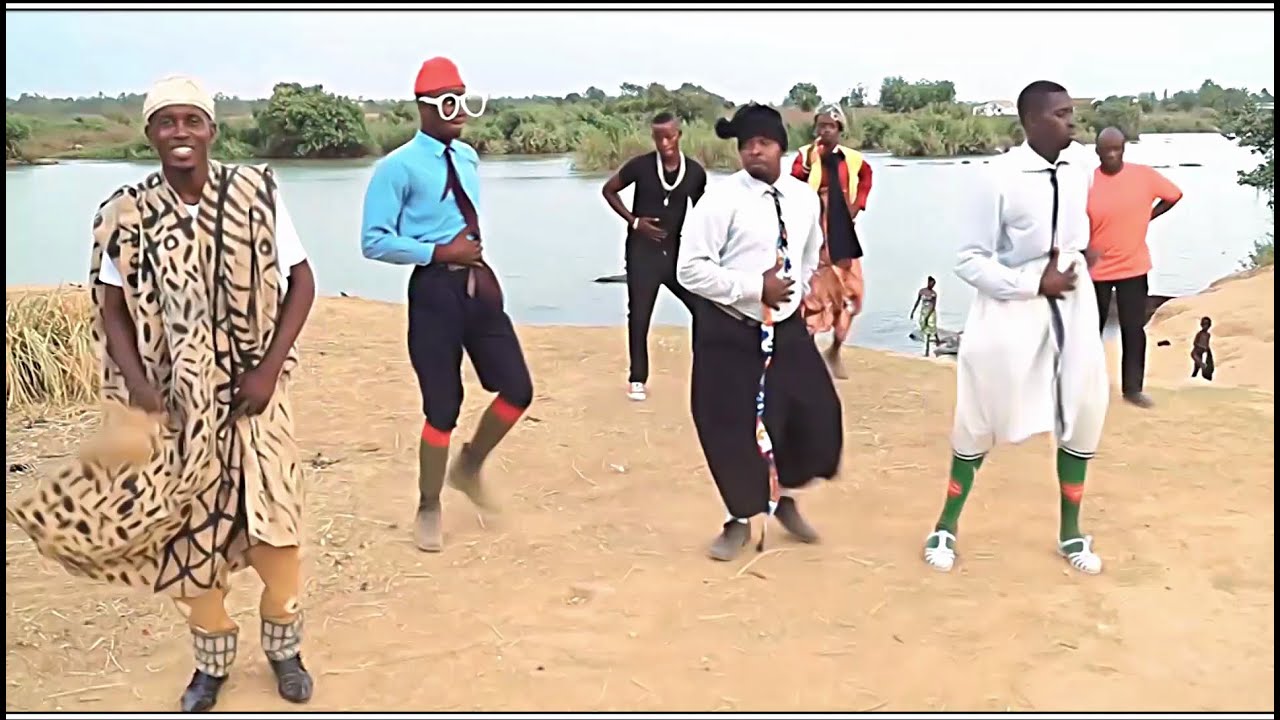 PAPSON DE KOULOUBA CLIP OFFICIELLE BANYAIRAIYE 2017