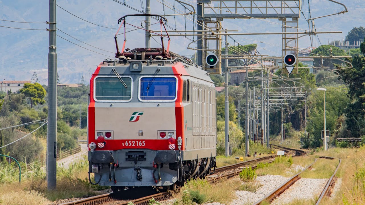 Stazione di ACQUEDOLCI (ME) - Transiti, E652 ISOLATA, E464 ed ETR104 pop