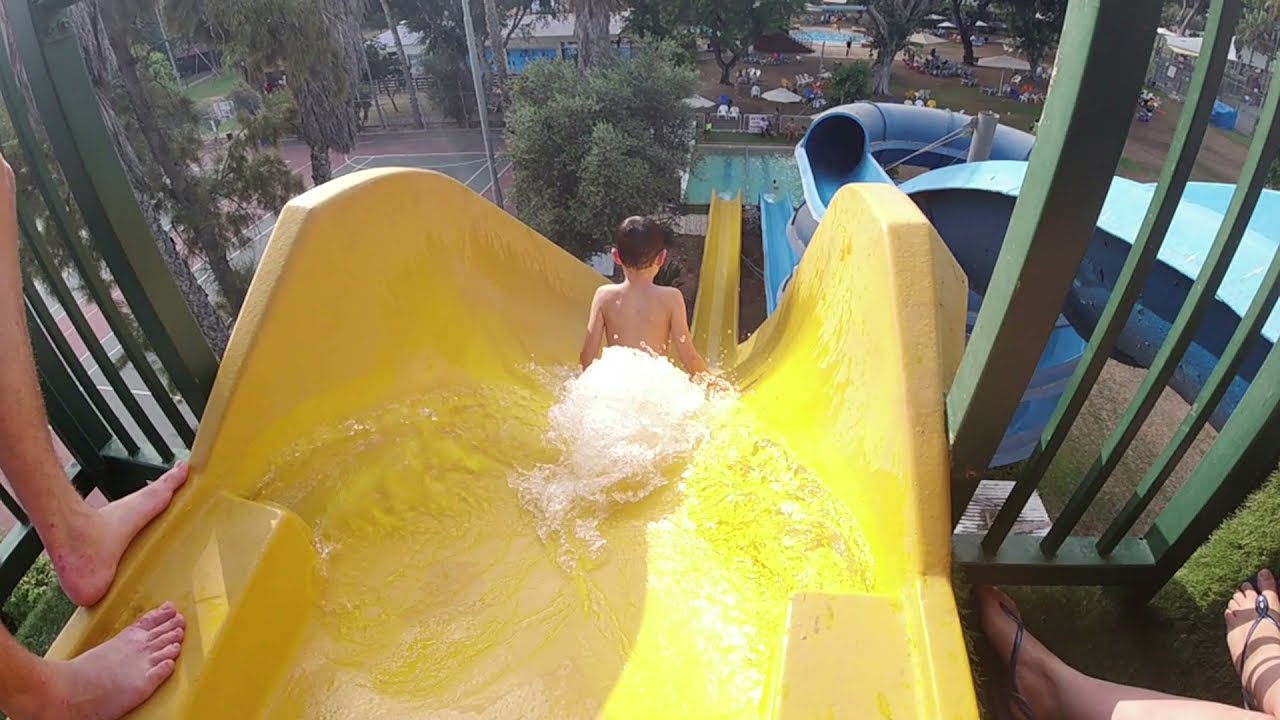 שבת מגלשות בכפר המכביה
