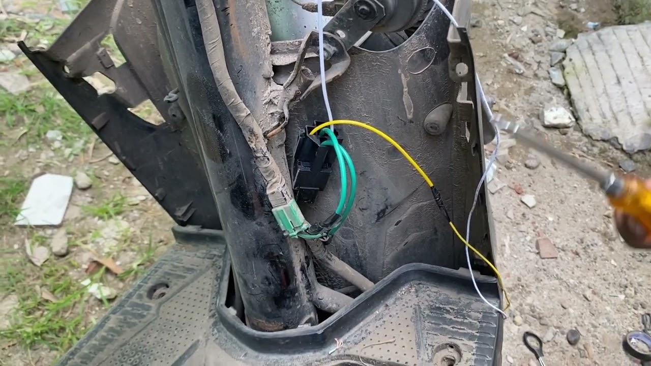 TUTORIAL PEMASANGAN GPS DI SEPEDA MOTOR