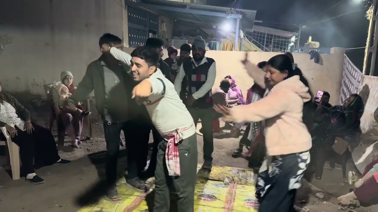 Tur Dare nashani Dekhi Shree Krishna ye Bahi bajaishil sage Bihu song 