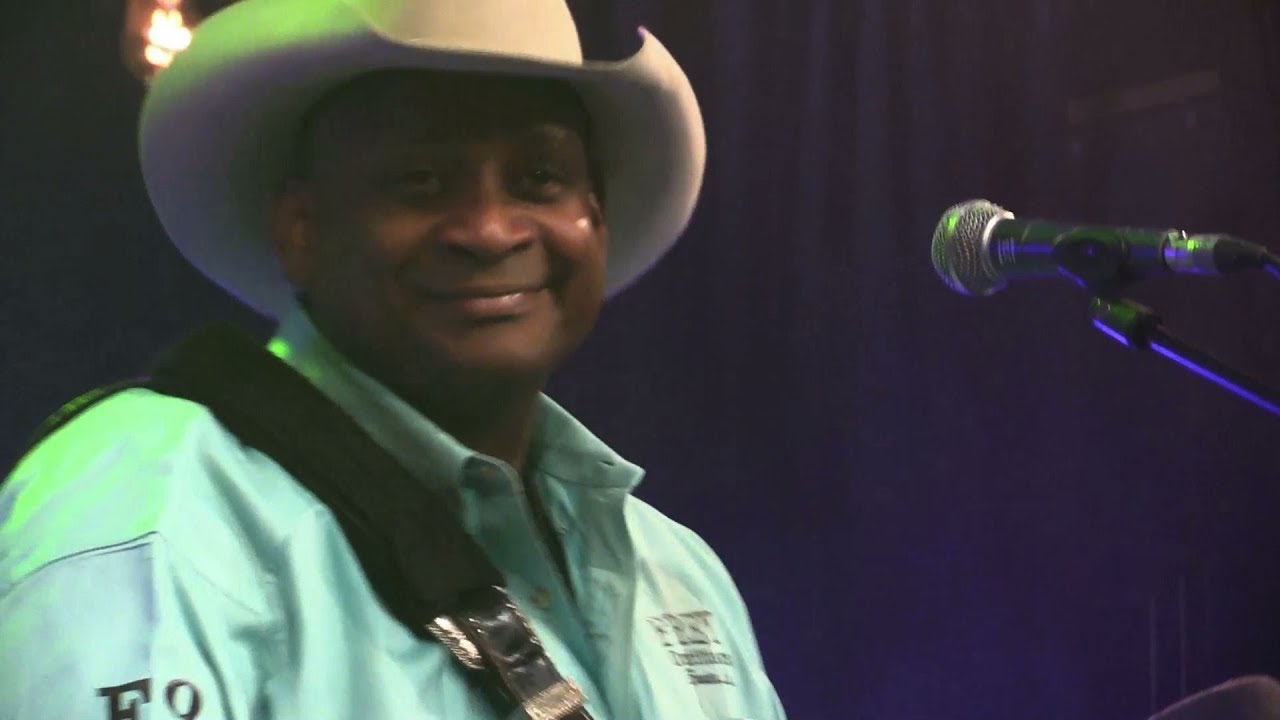 11.3 - Geno Delafose & French Rockin' Boogie (1) - PONTCHARTRAIN 2016
