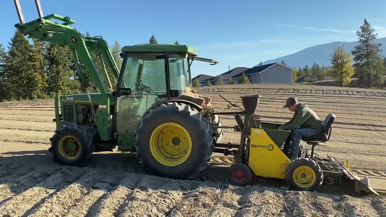 Garmach AGP-3R Garlic Planter | Efficient 3-Row Garlic & Bulb Planting Machine 🌱