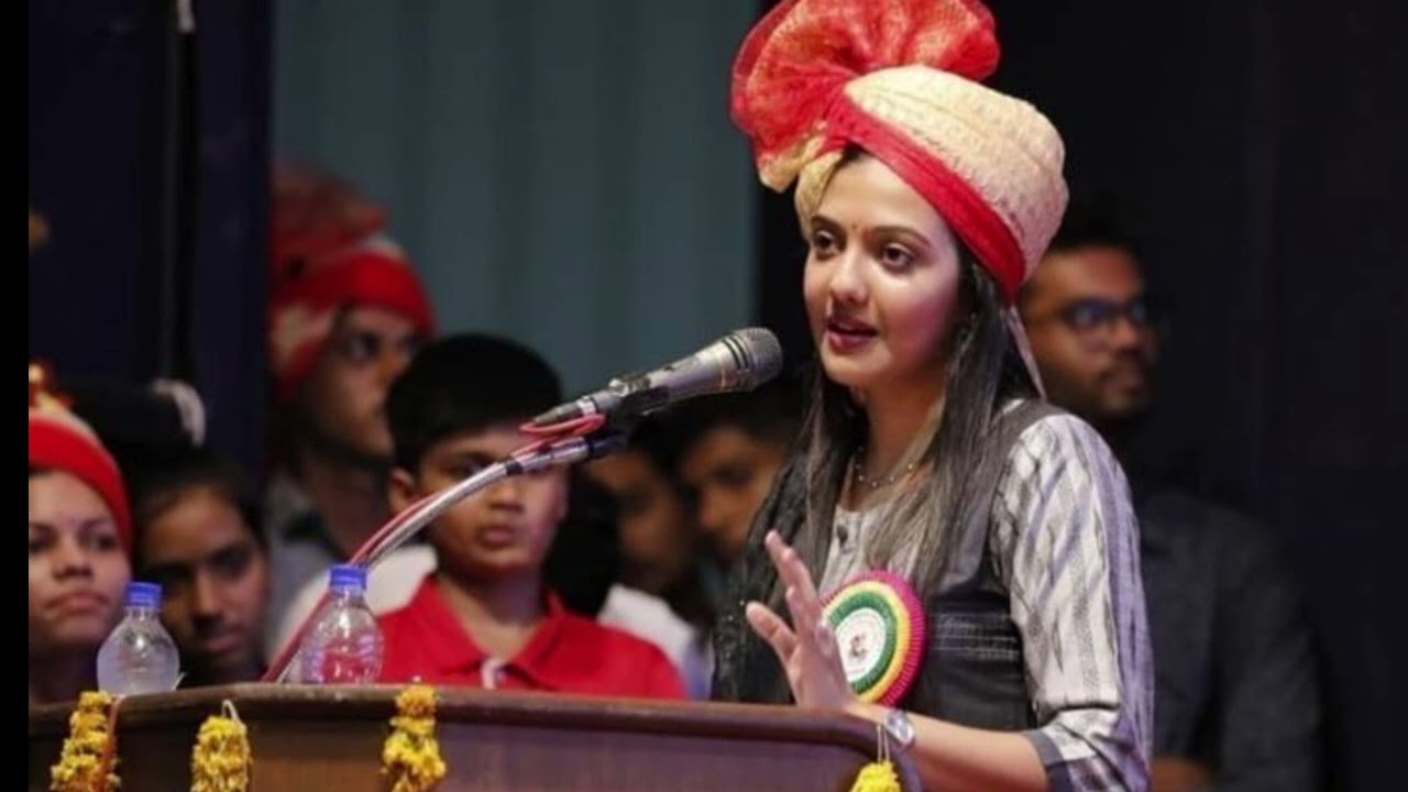 Upsc ki taiyari ki shuruaat kaise kare by shrushti jayant deshmukh mam!