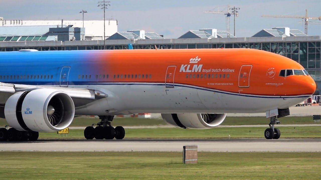 Midday RUSH | Plane Spotting at Vancouver Int'l airport (YVR)