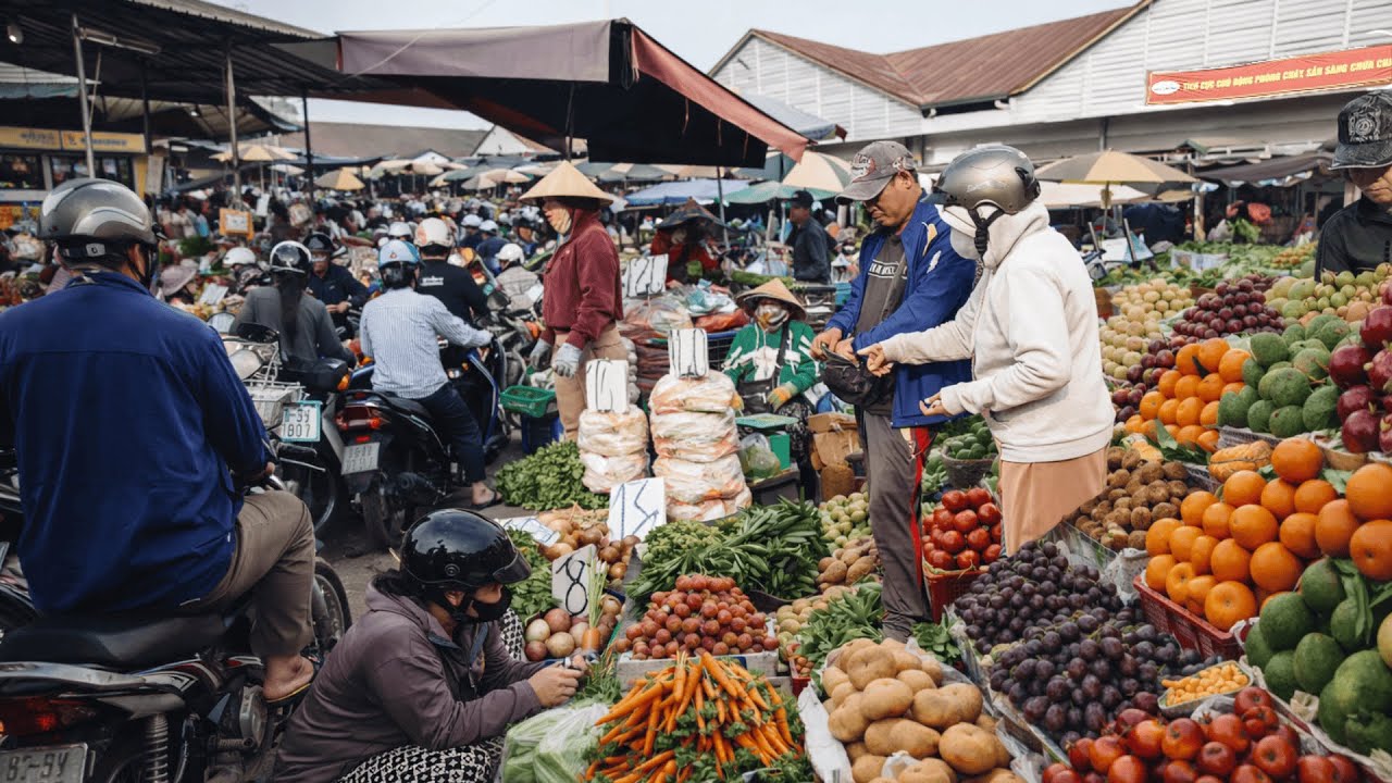 Exploring a Crowded Traditional Produce Market | Fruits, Vegetables &  Real Market Sounds