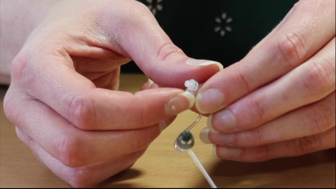 Audiology - Cleaning slim tubes and domes