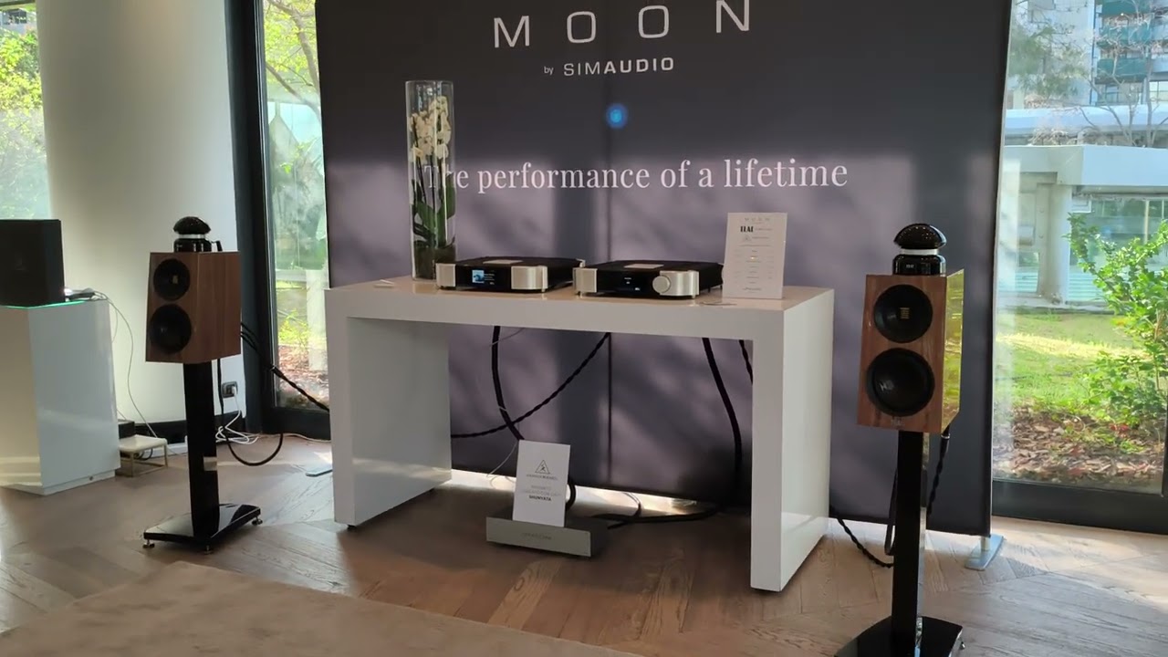 MOON By SIMAUDIO, Elac Concentro S 503.2 (BARI HI-END 33&deg; EDIZIONE)