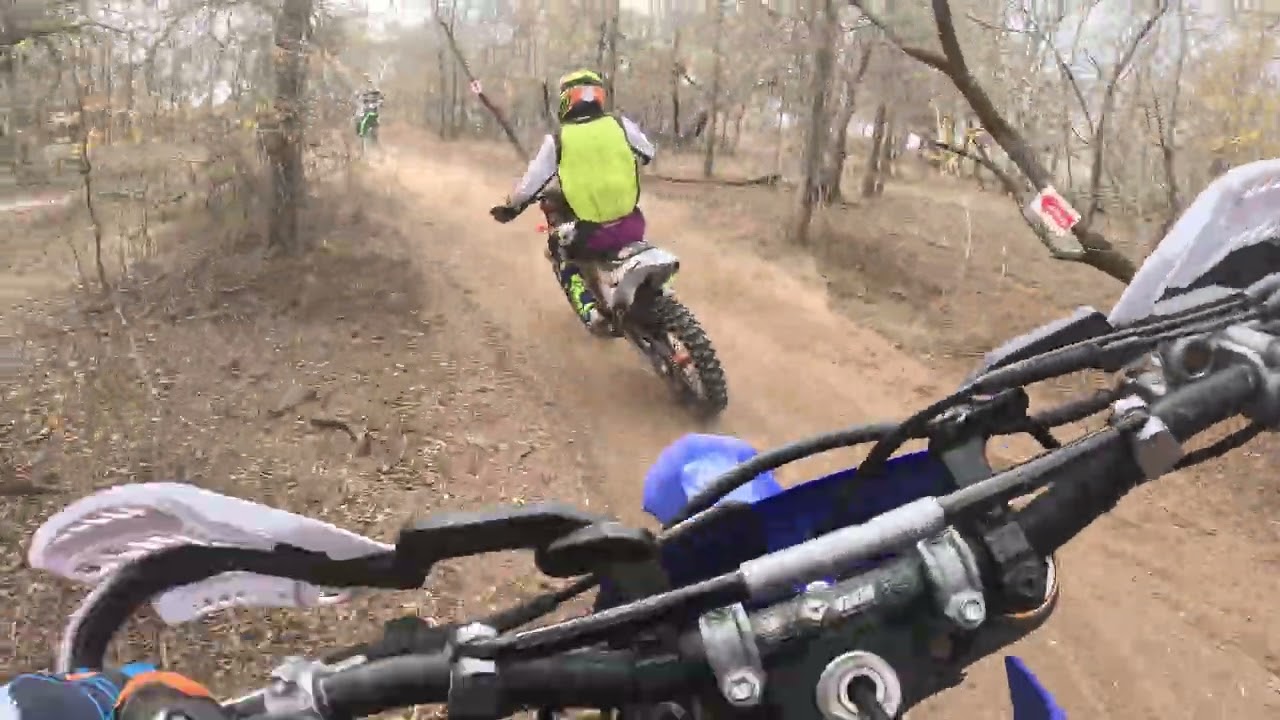 TX2 Rusty walnut Creek 35c moto 1