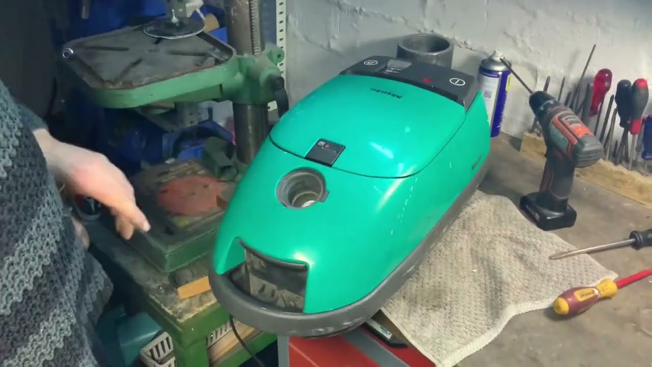 Miele Staubsauger Reparatur S 424i