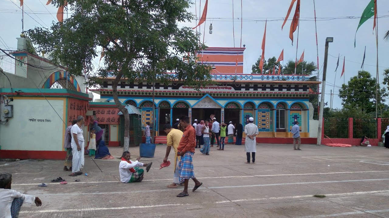 কেল্লা বাবার মাজারের ভিডিও।হরমপুর,আখাউড়া,ব্রাহ্মণবাড়িয়া।The head without body says Allah Allah.