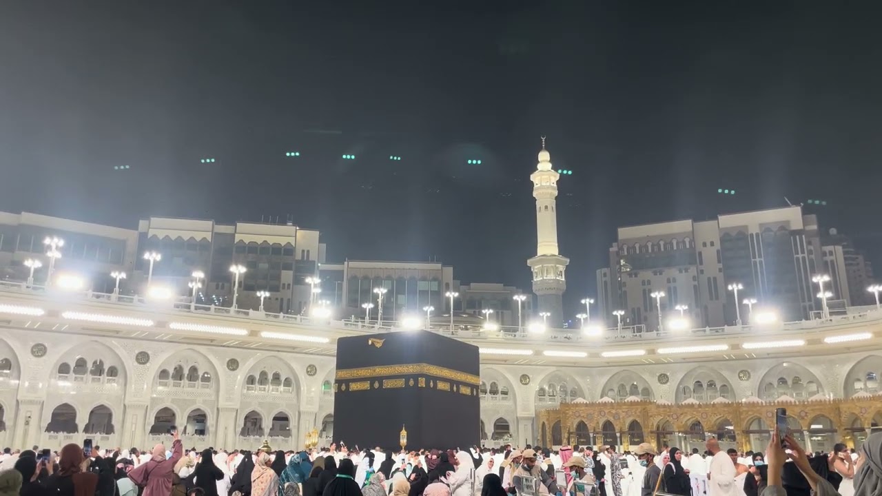 SUASANA MENJELANG SUBUH DI MAKKAH…