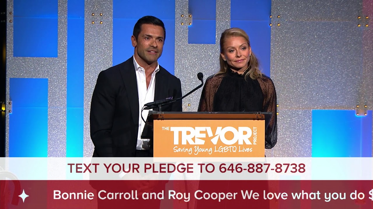 Jonathan Tucker Presents Kelly Ripa and Mark Consuelos with The Trevor Project’s Champions Award