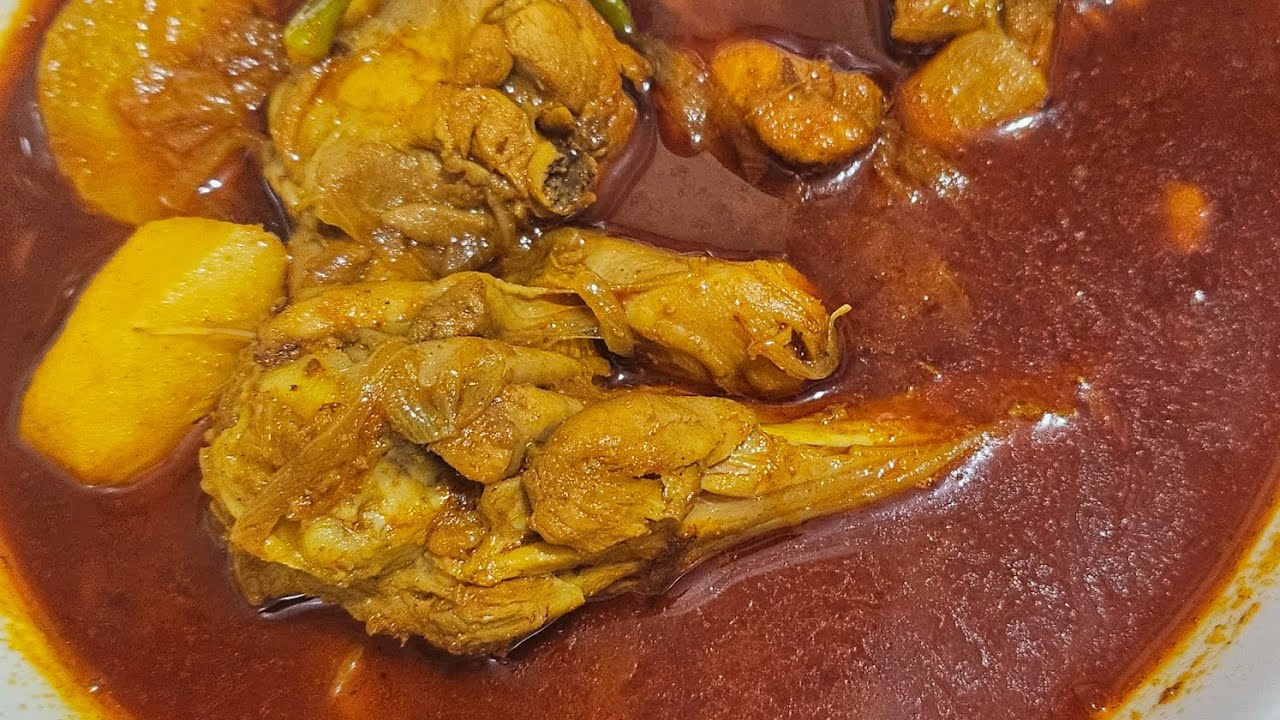 Soft Chicken & Aloo Shorba Curry | Pure Desi Style Recipe 🔥