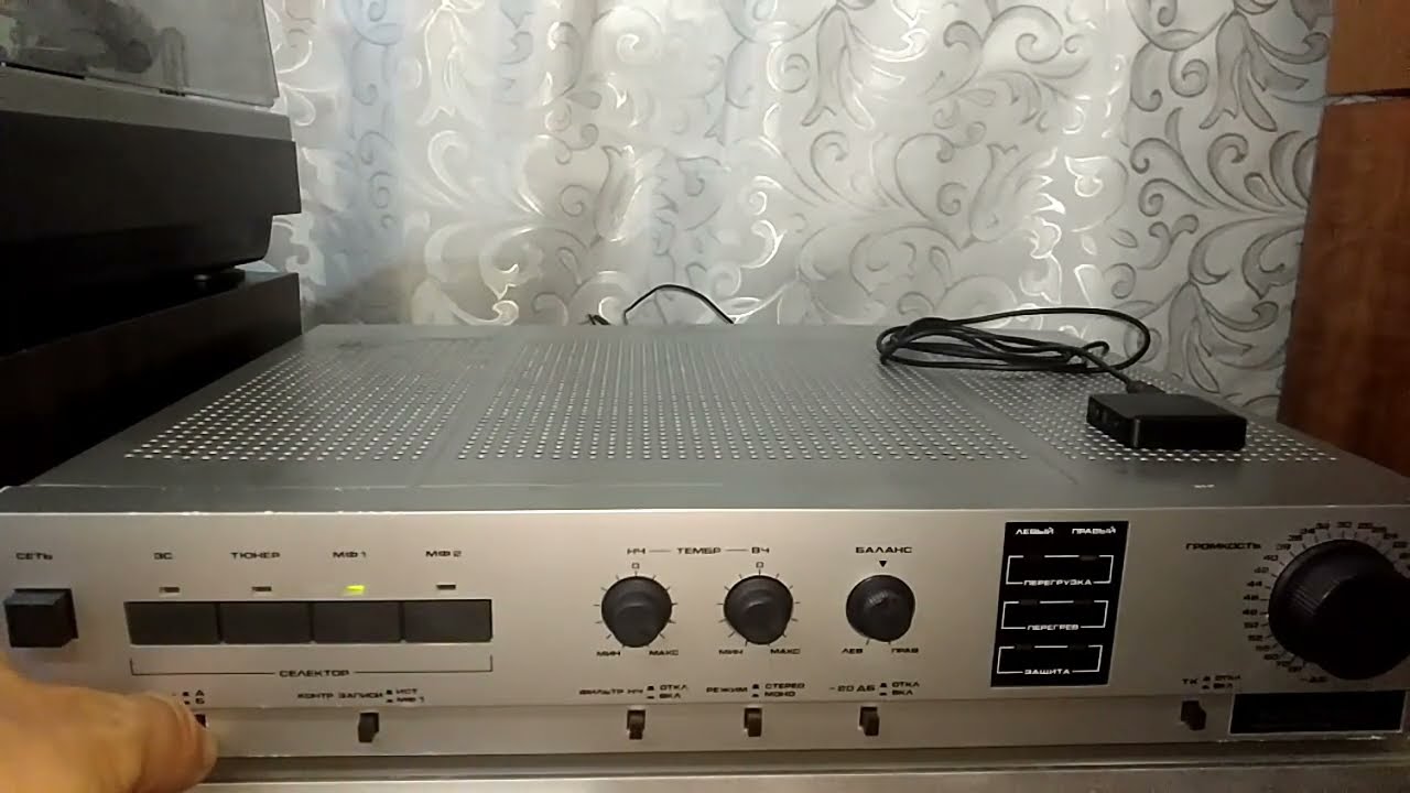 Усилитель Кумир 35У-102С-1. Звук во главе угла, а дизайн без излишеств! )