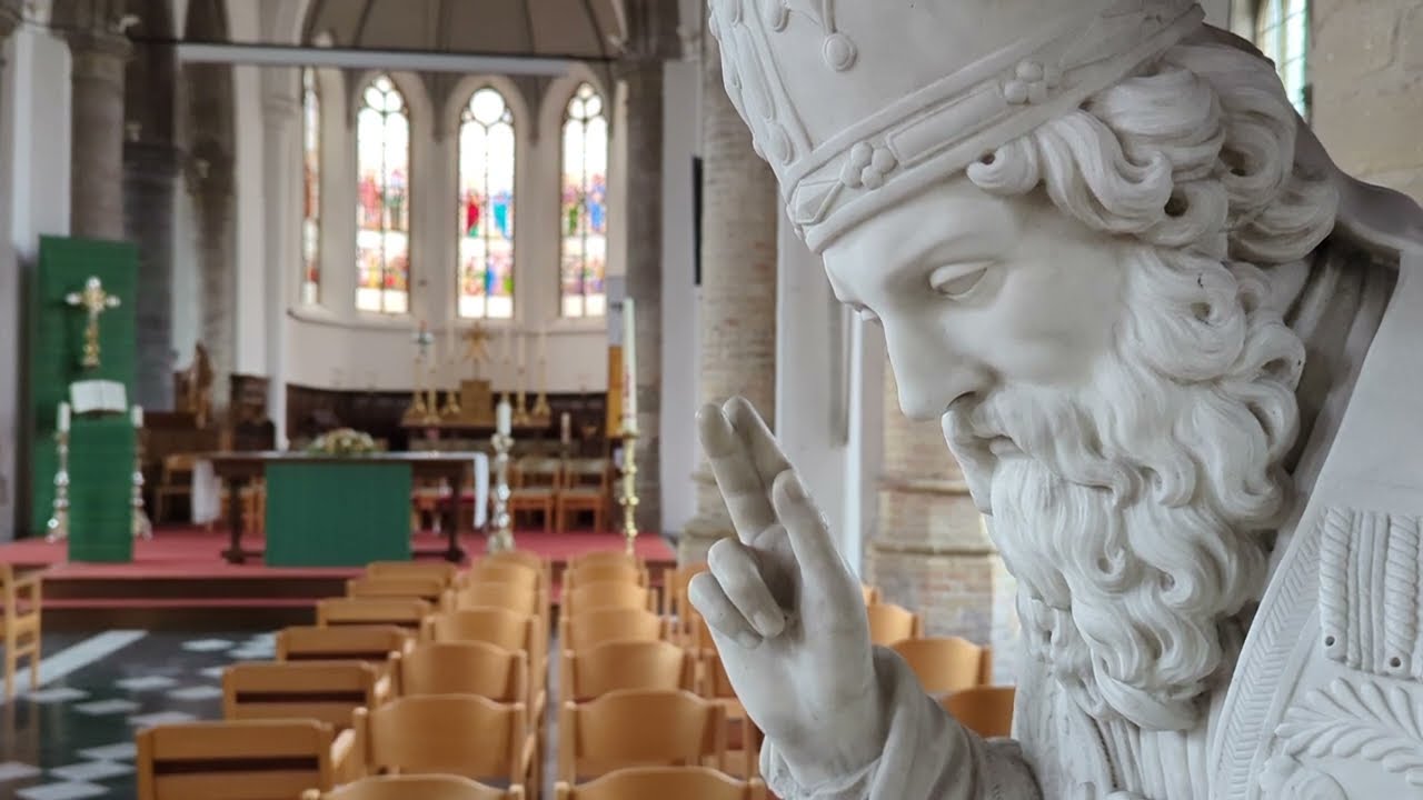 Visiting Sint Niklaaskerk van Veurne