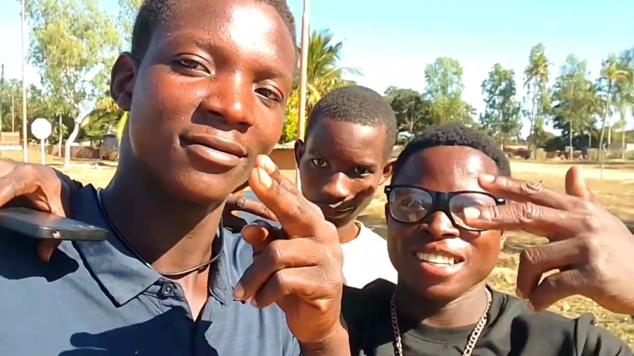 Starleezzy Martins ft TONIX Mapila Joana