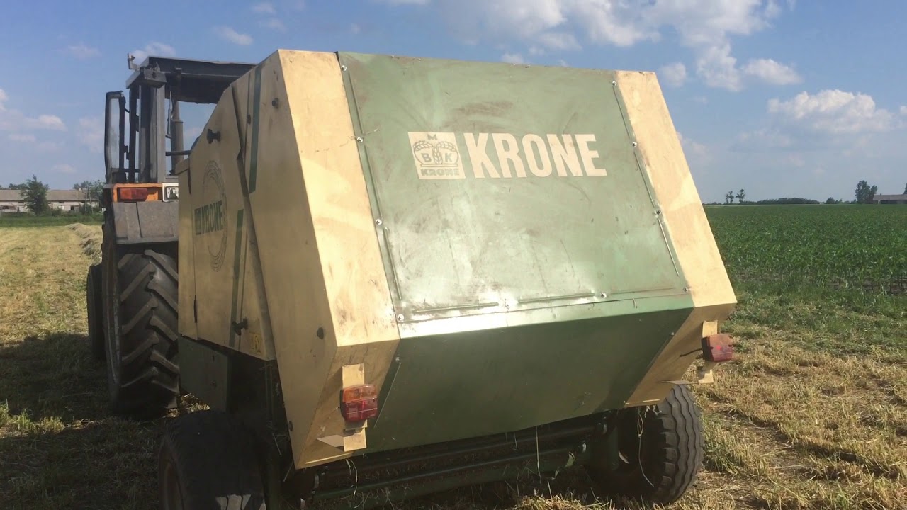 Prasowanie siana 2019 Krone Kr 130 w akcjii