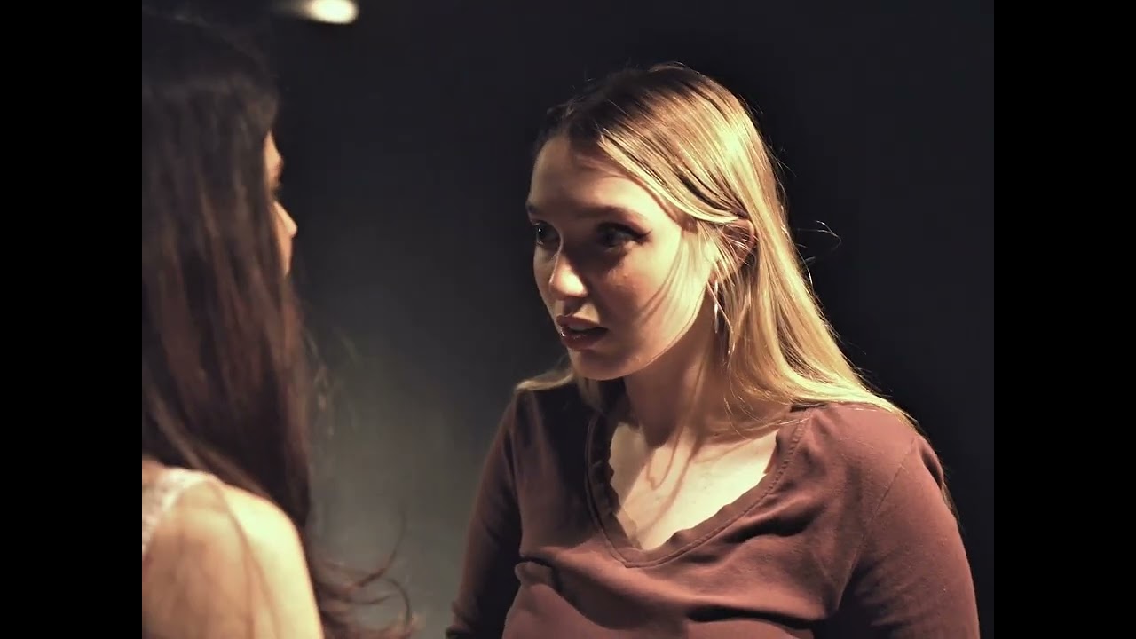Isabela Couto como CECÍLIA - 