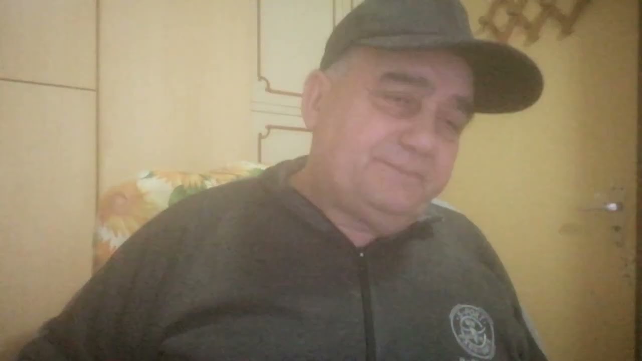 Bel brano di Gigi Finizio dal titolo Solo tu cantato dal sottoscritto.🎼🎧🎸🎵🎻🎹🎤🥰🆗