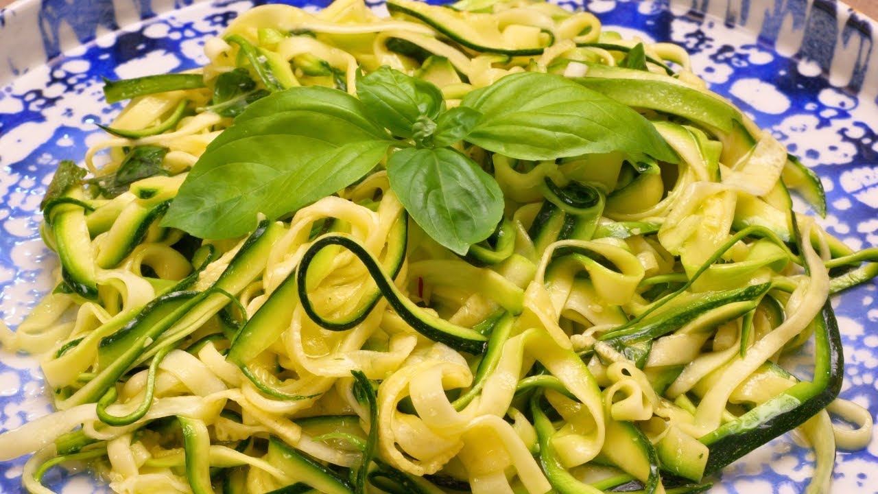 ZUCCHINE CRUDE ALL'INSALATA, contorno fresco per carne o pesce ed anche per farcire dei super panini