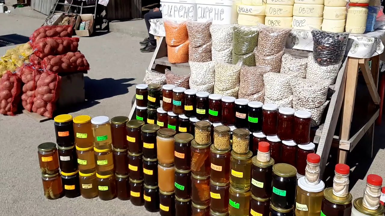 Пазара в Село Юндола.Изобилие от Домашни Продукти
