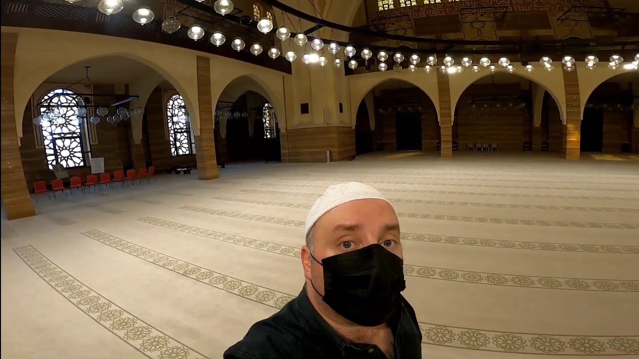 Awesome afternoon at Al Fateh Masjid ( Grand Mosque) Bahrain 🕌 🕌!!