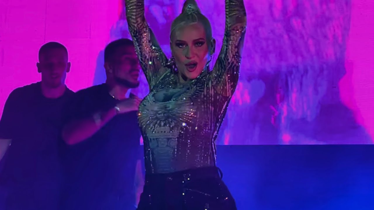 Christina Aguilera - Candyman (Live In Israel 10.08.23)