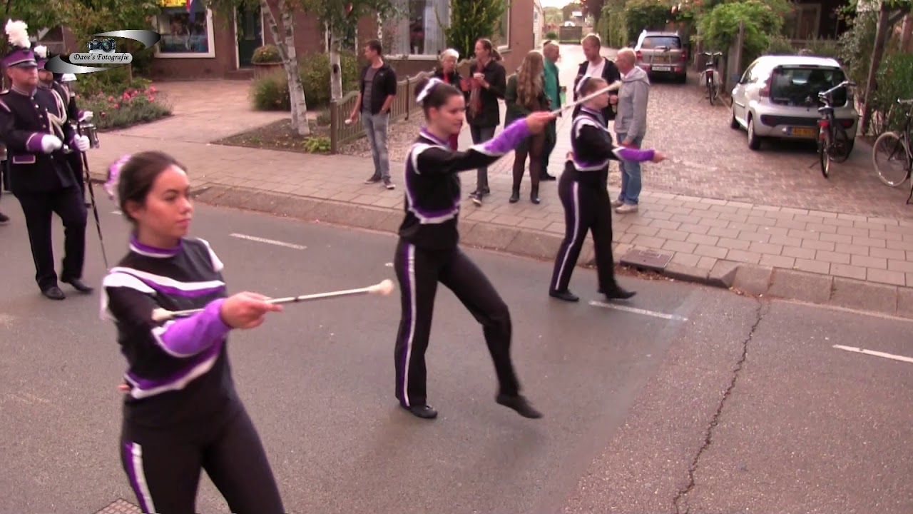19-09-2019 Verenigingenoptocht Roelofarendsveen met Mavileo