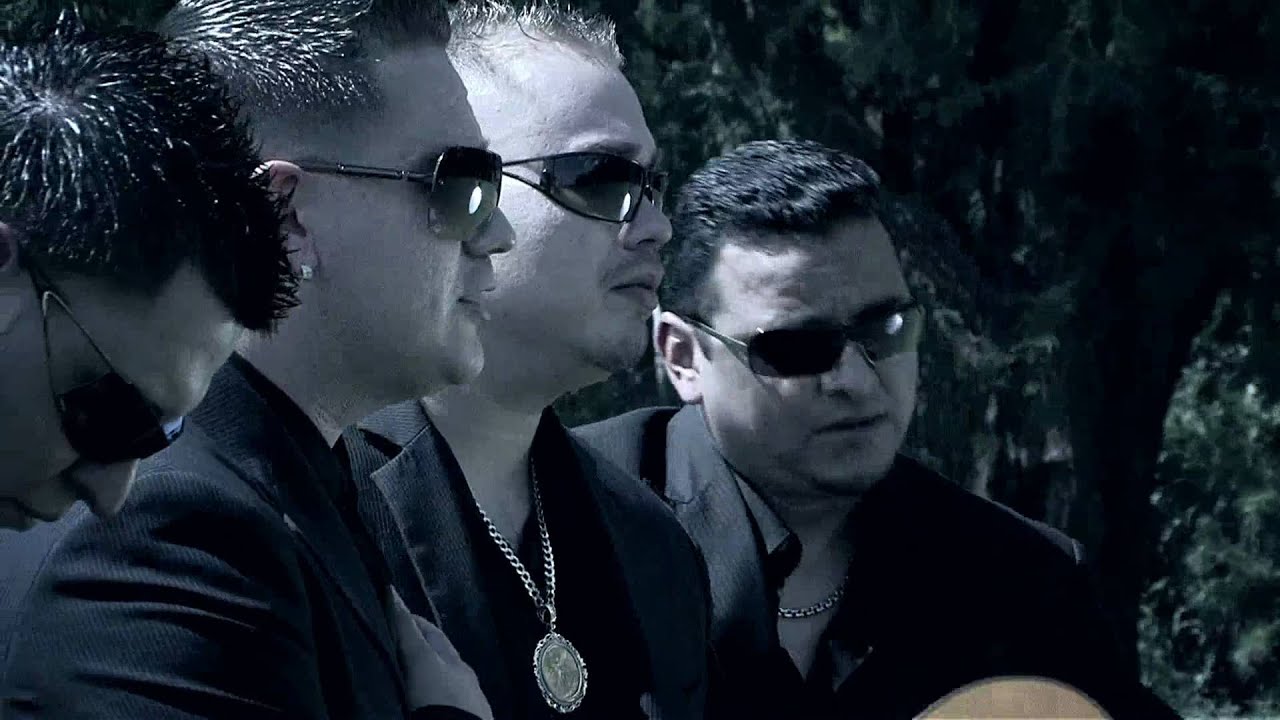 El Güero y Su Banda Centenario: Murió Mi Madre