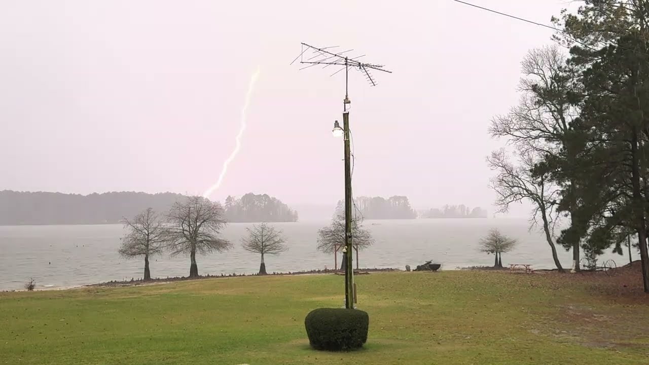 Phenomenal Thunder And Lightning Storm Toledo Bend Reservoir Louisiana December 26 2024