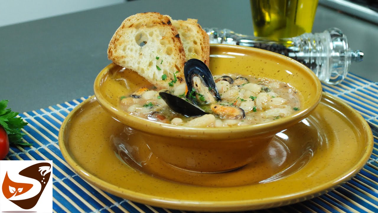 Cozze e fagioli: tra i primi piatti la zuppa più sfiziosa (mussel soup recipe)